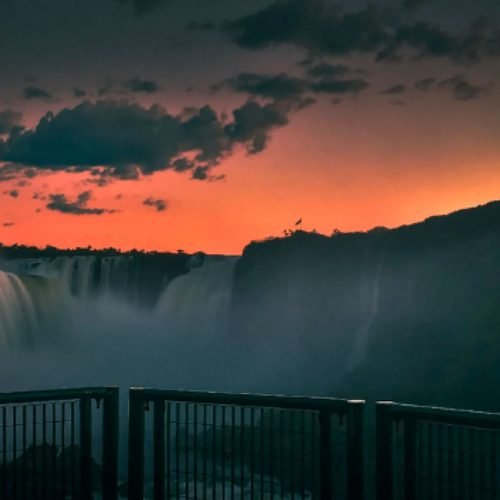cataratas-por-do-sol-capa